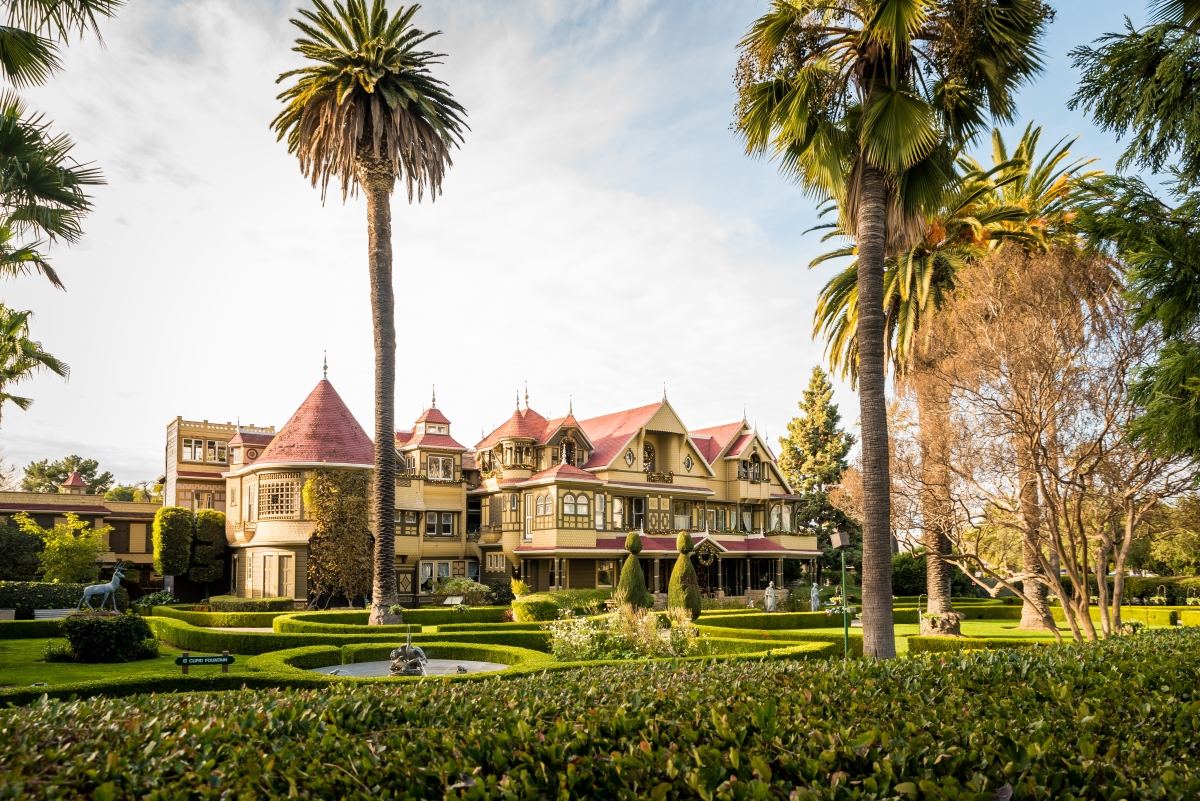 The Haunted Places In California You Have To See To Believe