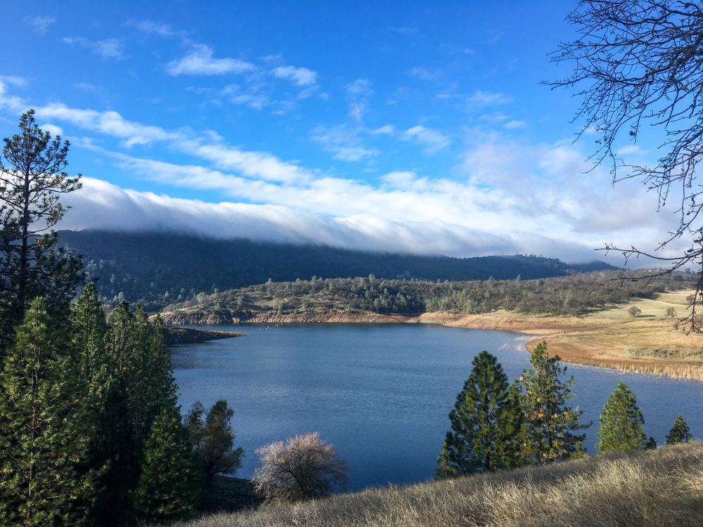 The 11 Best Boating Lakes in California