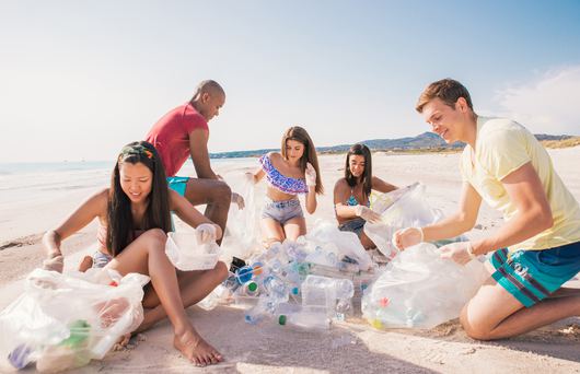 Where To Participate In Beach Clean-Ups