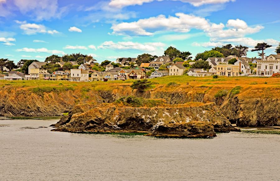 The Best Coastal Towns in California to Retire