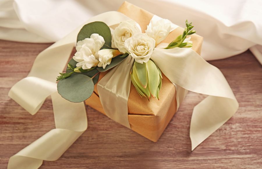 The Best Engagement Gifts from California Brands