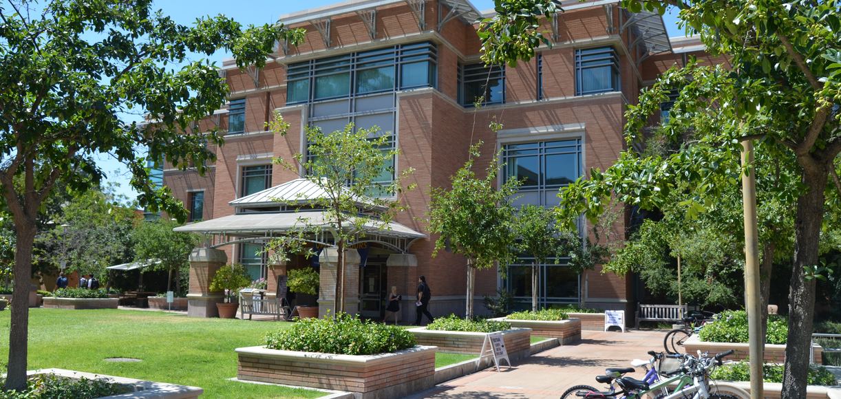 The 5 Best Colleges Near Valle Vista, California