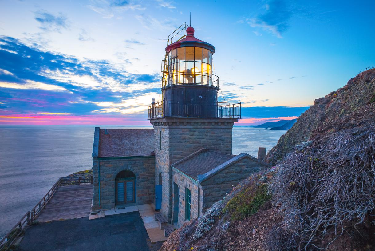 9 Coolest Lighthouses You Can Visit In California   Adobestock 135125933  2477x1655    V1220x   