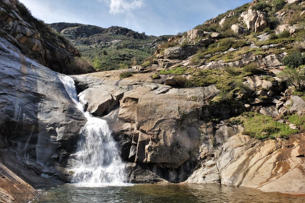 Paradise Falls (Wildwood Falls) - Hike to one of SoCal's best