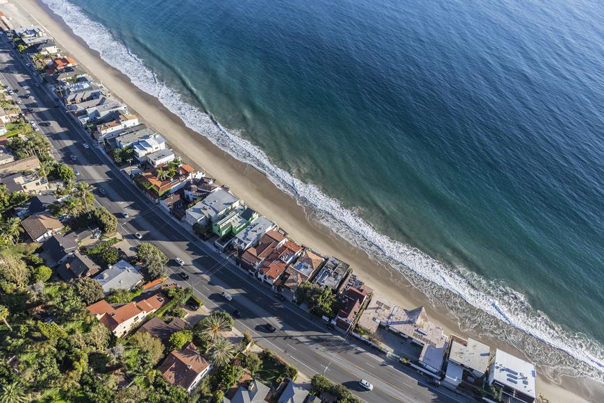 7 Luxurious California Beach Towns to Visit
