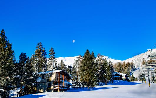 11 California Snowboarding Destinations You Won't Want to Miss