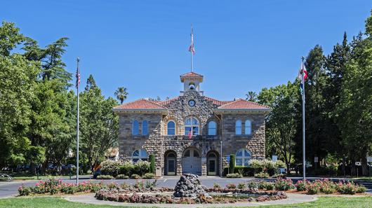 Discover the Enchanting Charm of Sonoma, California