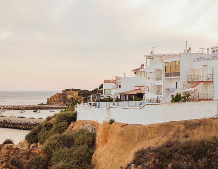 The Most Beautiful Oceanfront Homes in California