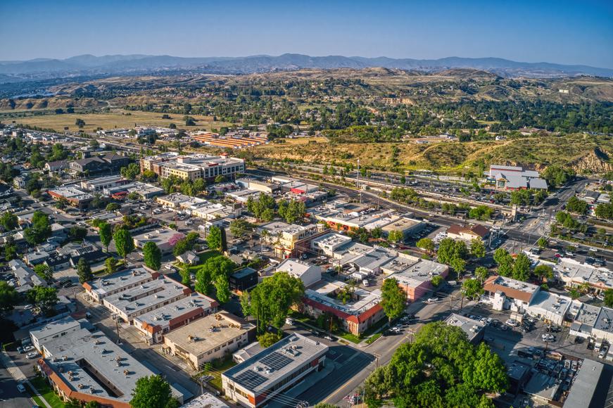 Discover the Benefits of Living in Santa Clarita, California