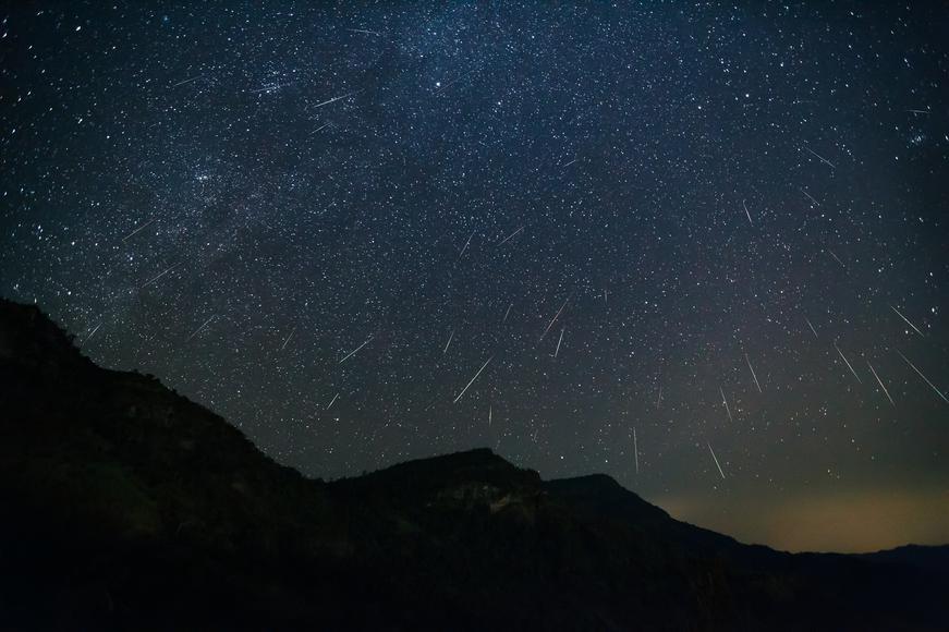 How to Find Out About Meteor Showers in California
