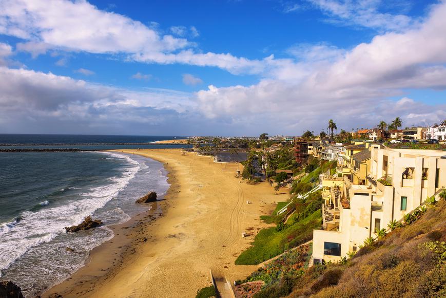 Here are the 5 Best Beaches Near Lake Forest, California