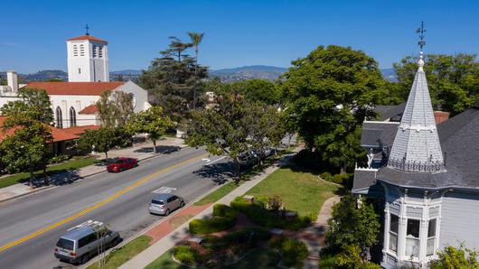 Discover the Benefits of Living in Tustin, California