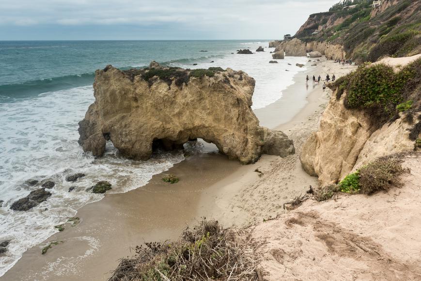 Sun, Sand, and Surf: Unveiling the Best Beaches Near Altadena, California