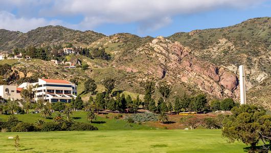 Here Are the Top 5 Colleges near Malibu