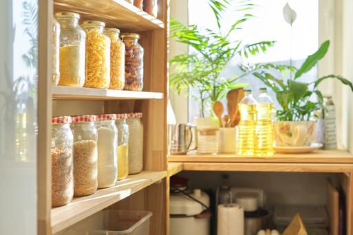7 Tips for Organizing the Pantry in Your California Home