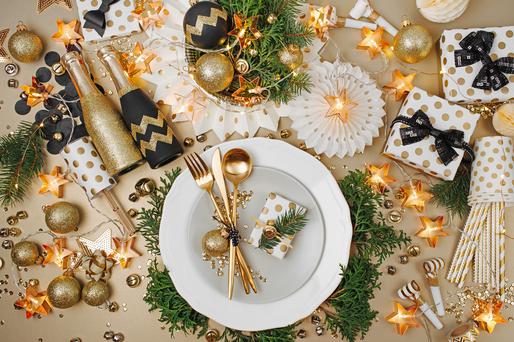 How to Throw the Virtual New Year's Eve Party of Your Dreams