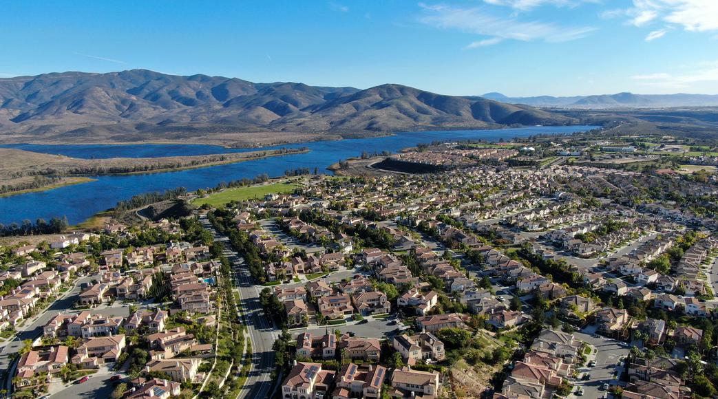 Discover the Wonders of Living in Vista, California